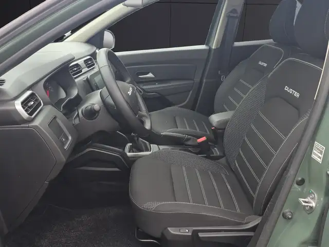 Dacia Duster view 10