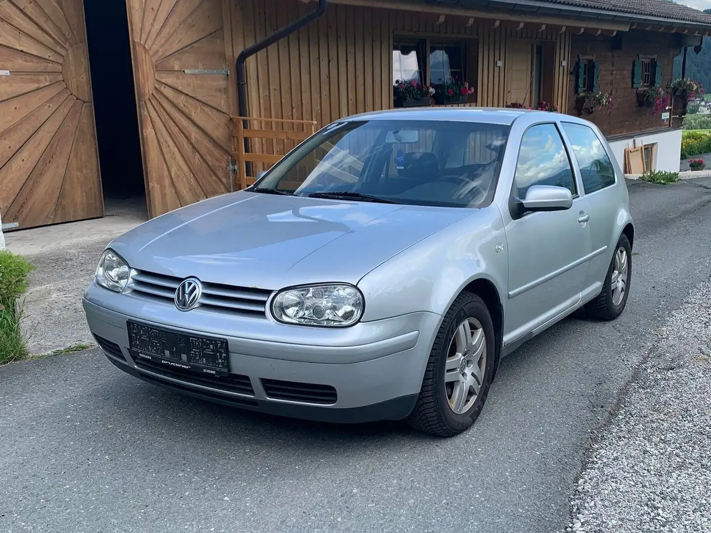 Volkswagen Golf Golf Trendline TDI 4motion Silber - 1