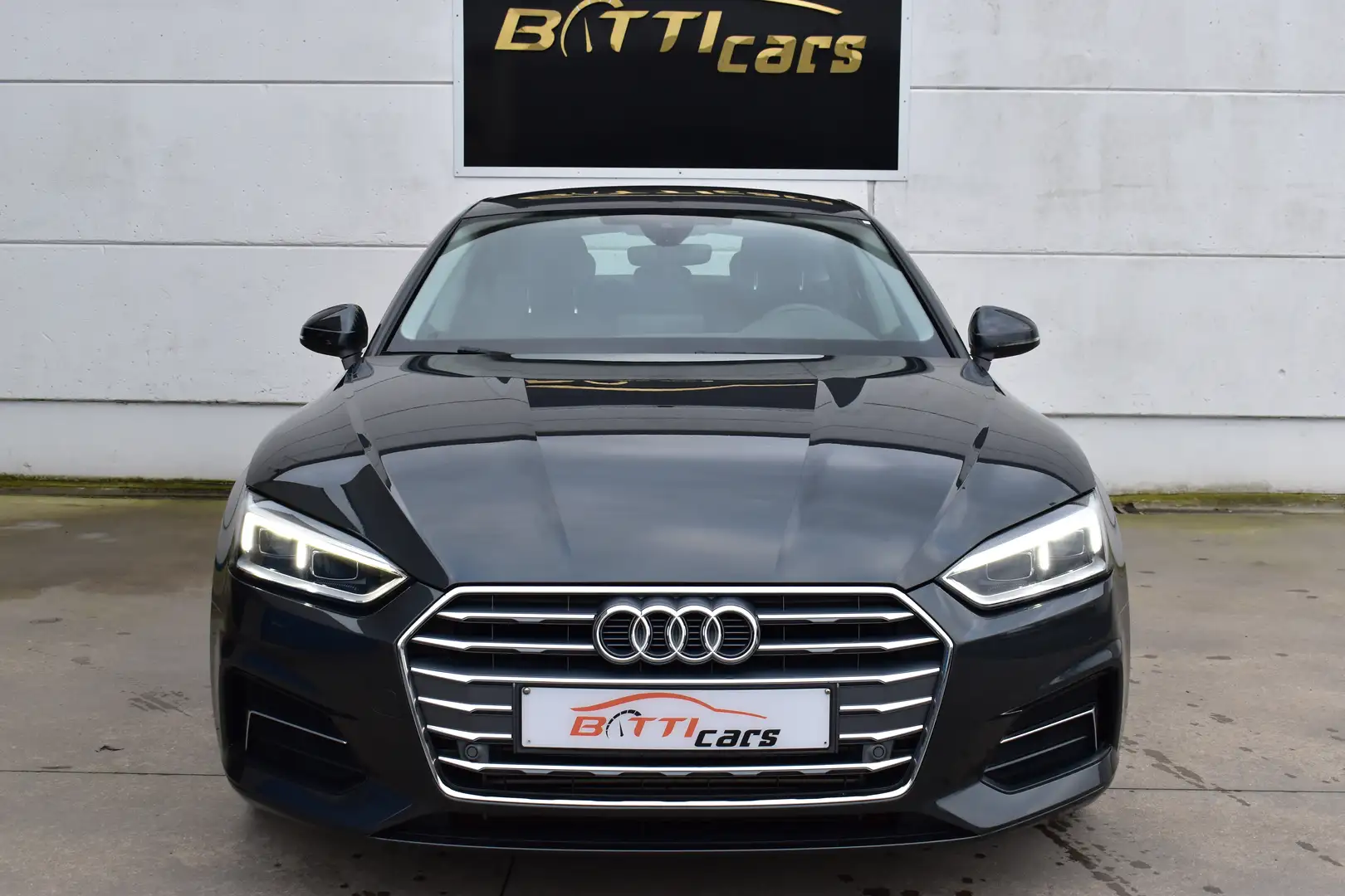 Audi A5 2.0 TFSI* Navi* Zetelverw.* Airco* PDC* 18" Velgen Grau - 2