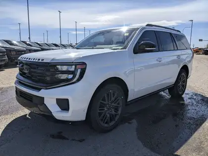 White 2025 Ford Expedition Platinum 4WD SUV / Crossover Four-Wheel Drive Automatic