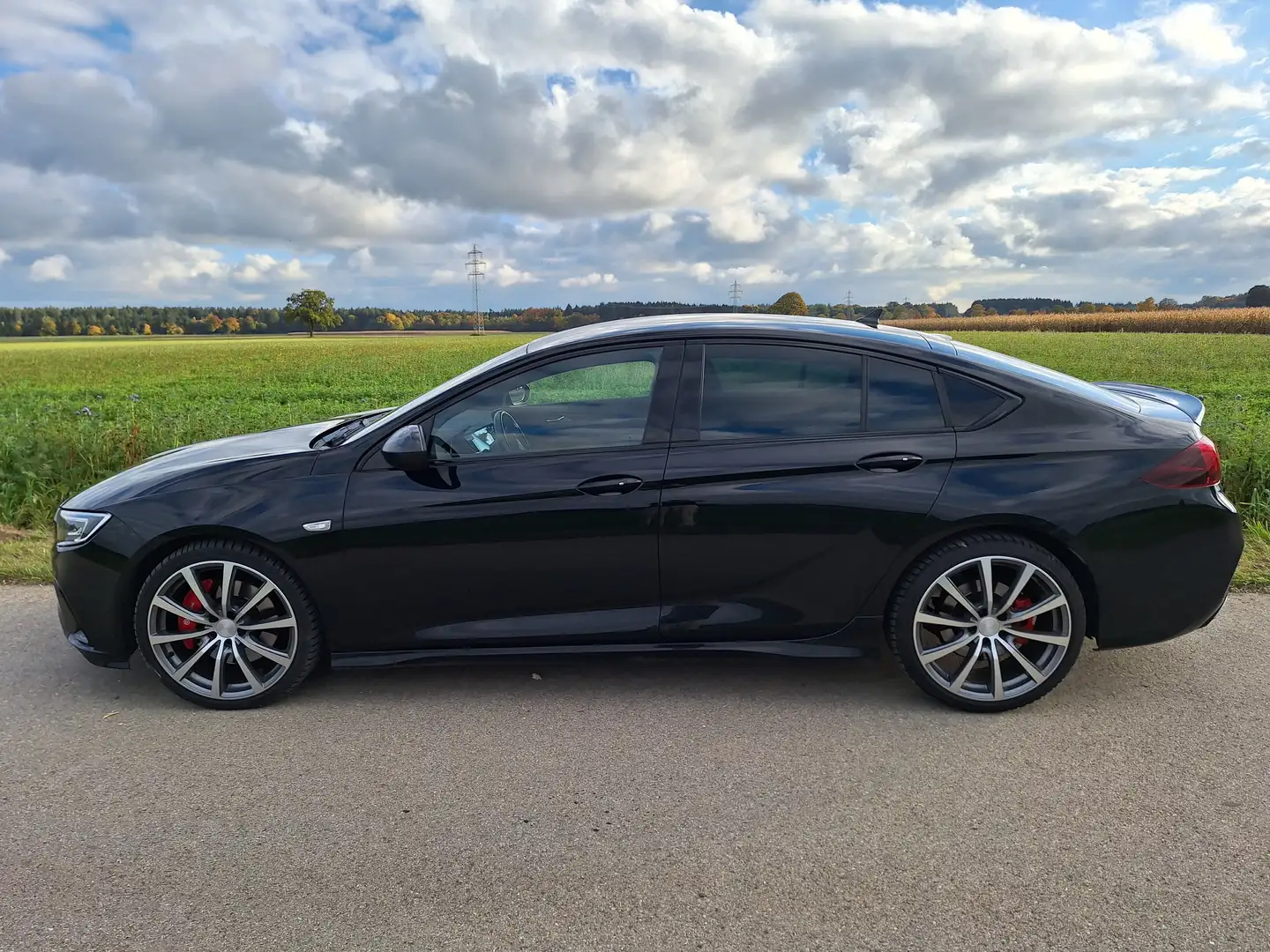 Opel Insignia Insignia Grand Sport 2.0 BTurbo D 4x4 Automatic Schwarz - 2