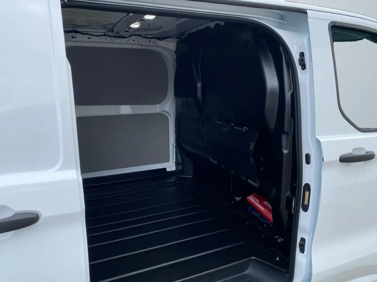 Ford Custom Trend 2.5 PHEV L1 ACC+PDC+KAMERA, миниатюра 11