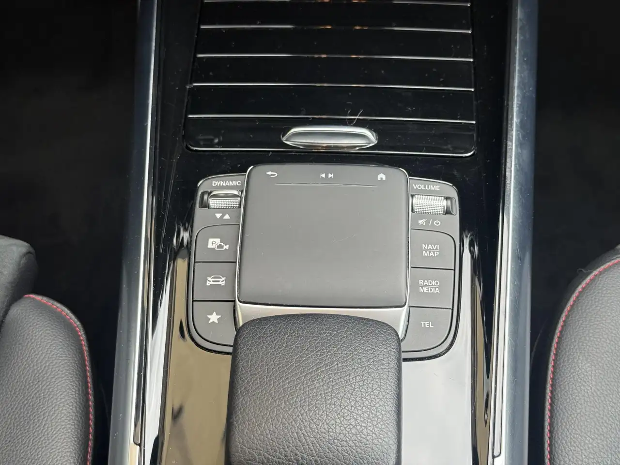 Mercedes-Benz GLA AMG Line, Automaat, Alcantara, миниатюра 20