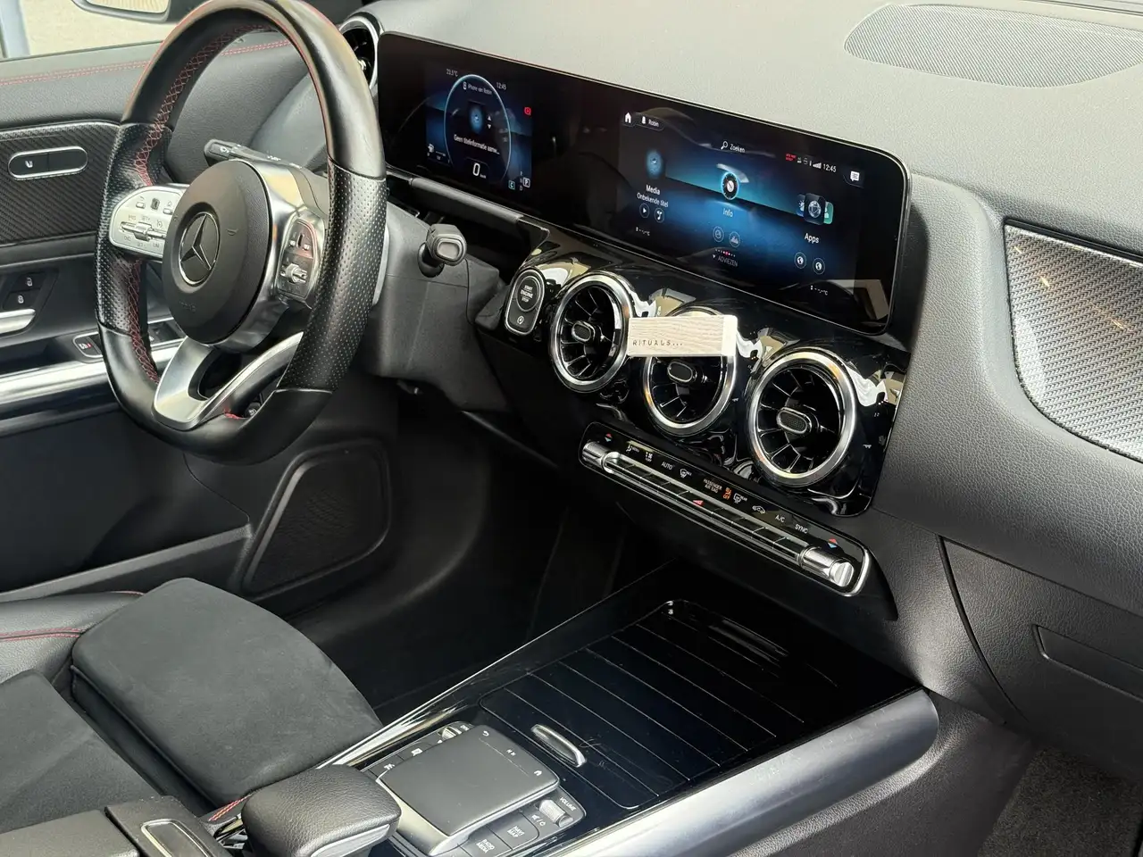 Mercedes-Benz GLA AMG Line, Automaat, Alcantara, миниатюра 10