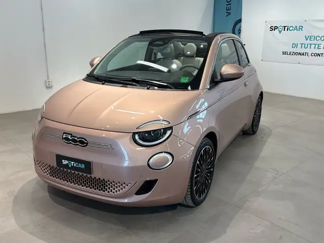 Fiat 500e Elettrica La Prima
