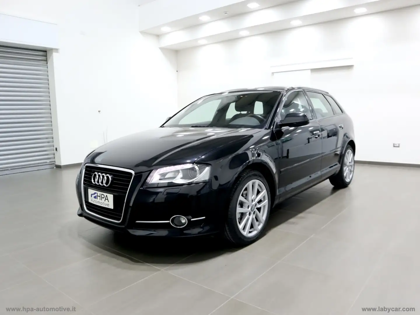 Audi A3 SPORTBACK 1.6 TDI 105CV BI XENON LED SENSORI CERCH Schwarz - 1