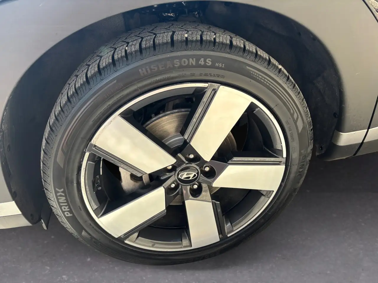 Hyundai SANTA FE снимка Hyundai SANTA FE