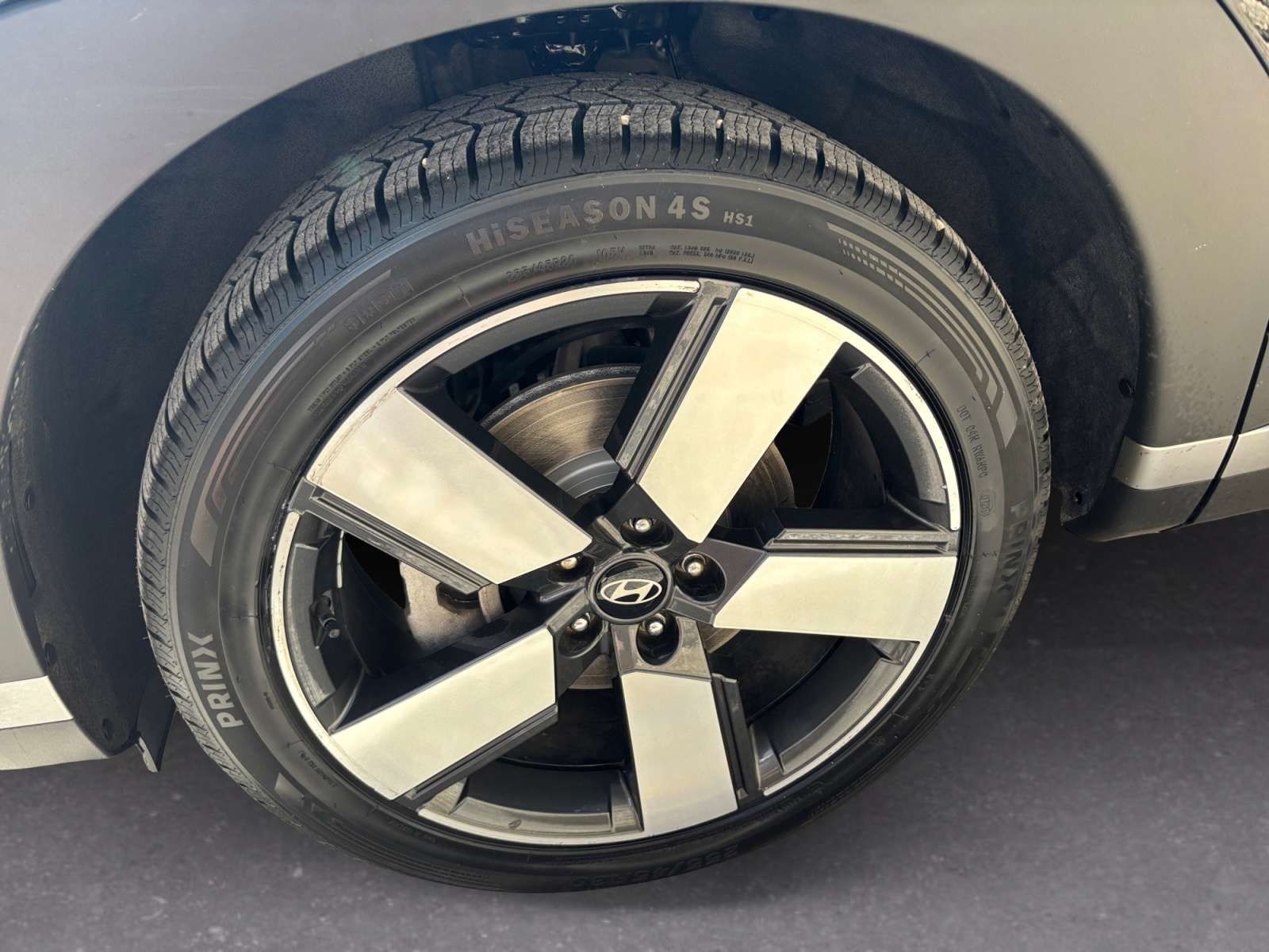 used 2025 Hyundai Santa Fe car, priced at $45,788