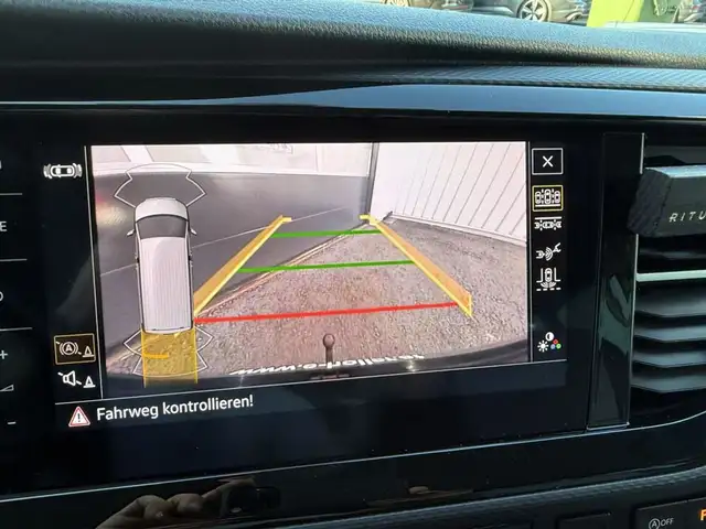 Volkswagen T6 Caravelle VW4 Motion Ansicht 15