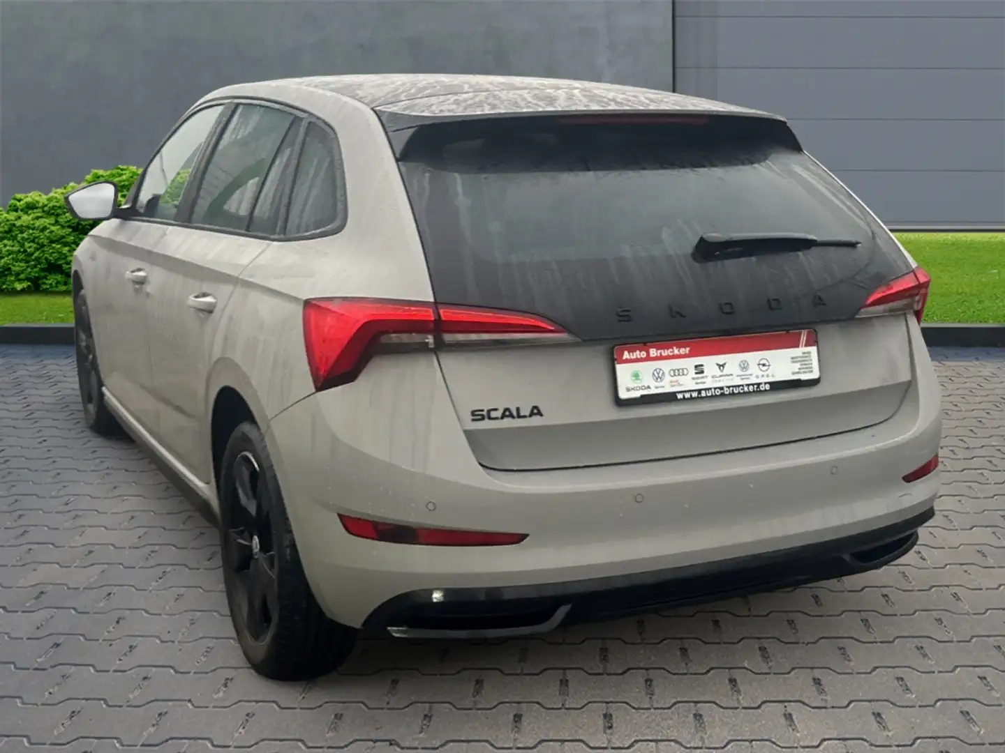 Skoda Scala Monte Carlo 1.5 TSI Navi+LED+Panoramadach Grau - 2