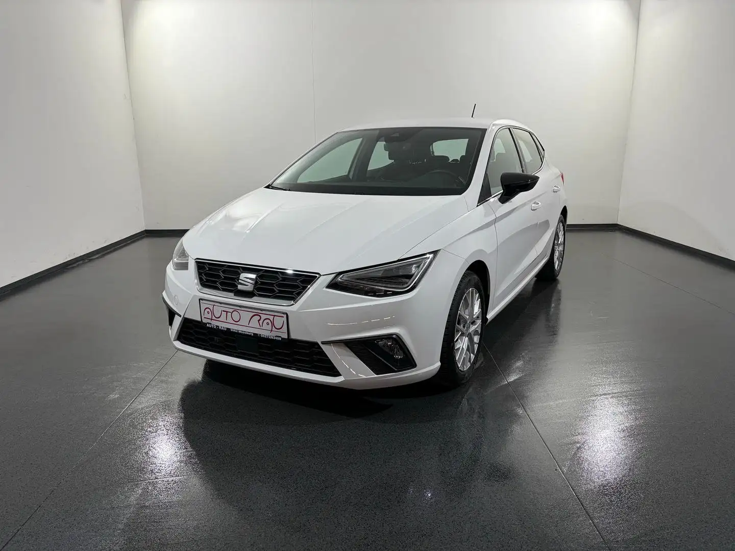 SEAT Ibiza 1.0 TSI FR-Line *LED*NAVI*PDC* Weiß - 2