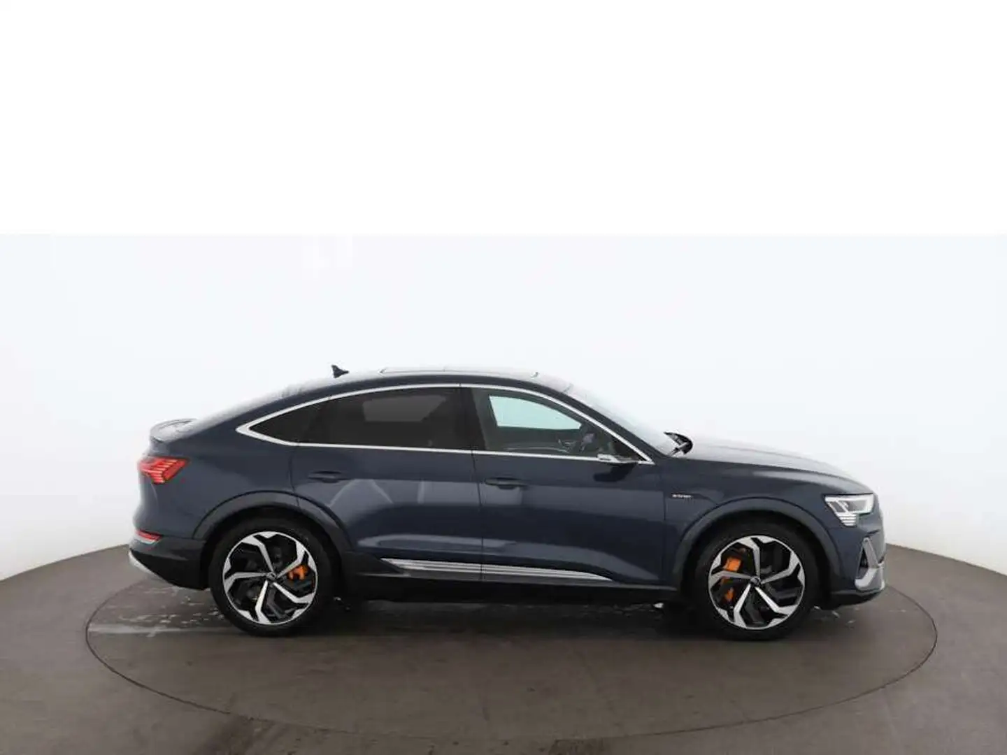 Audi e-tron SB 55 quattro S-Line Aut MATRIX LUFT SKY Blau - 2