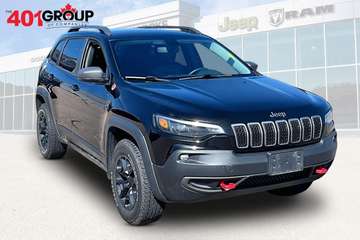 Trailhawk | Leather | Carplay