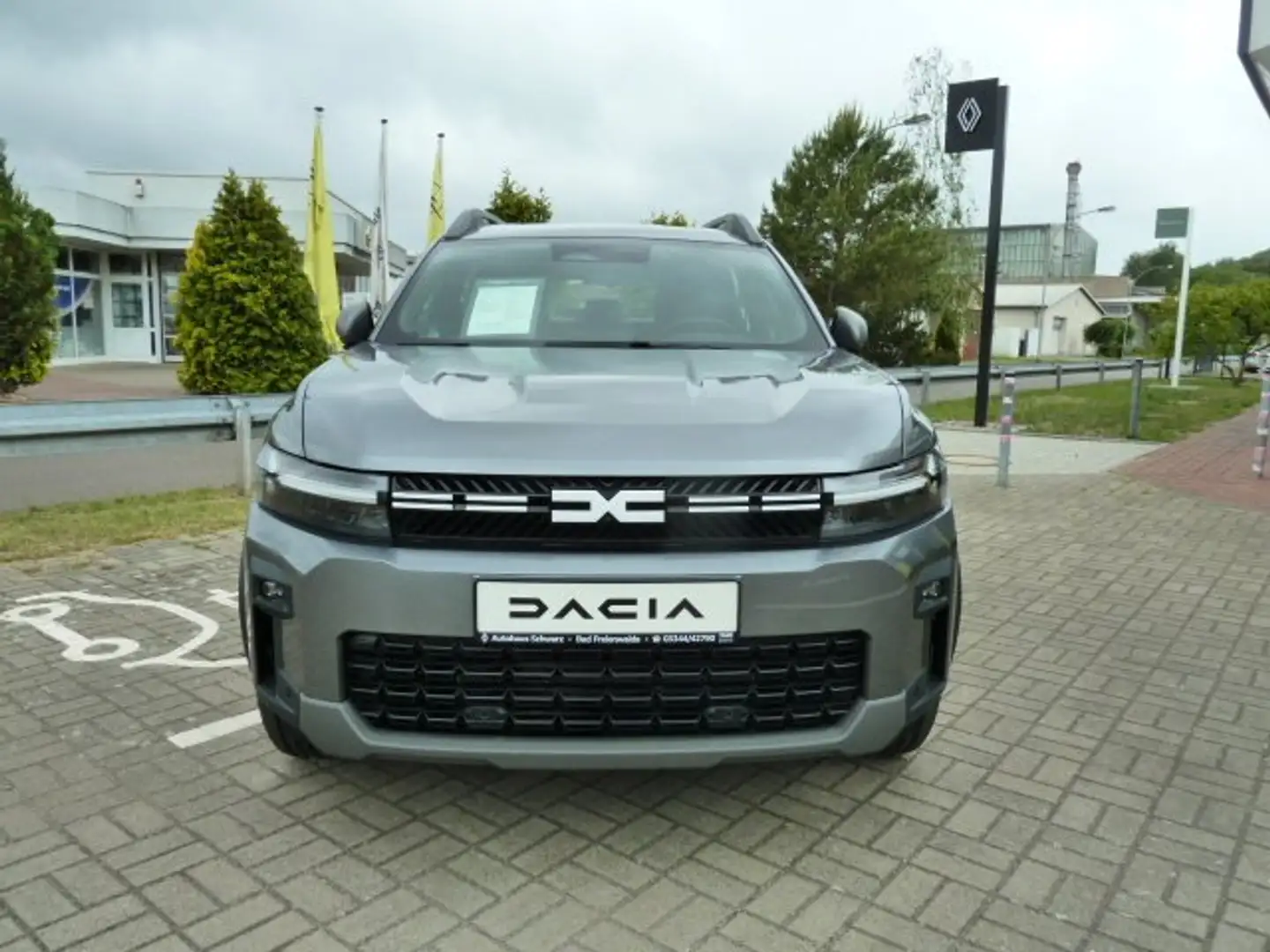 Dacia Bigster TCe 140 Expression Grau - 2