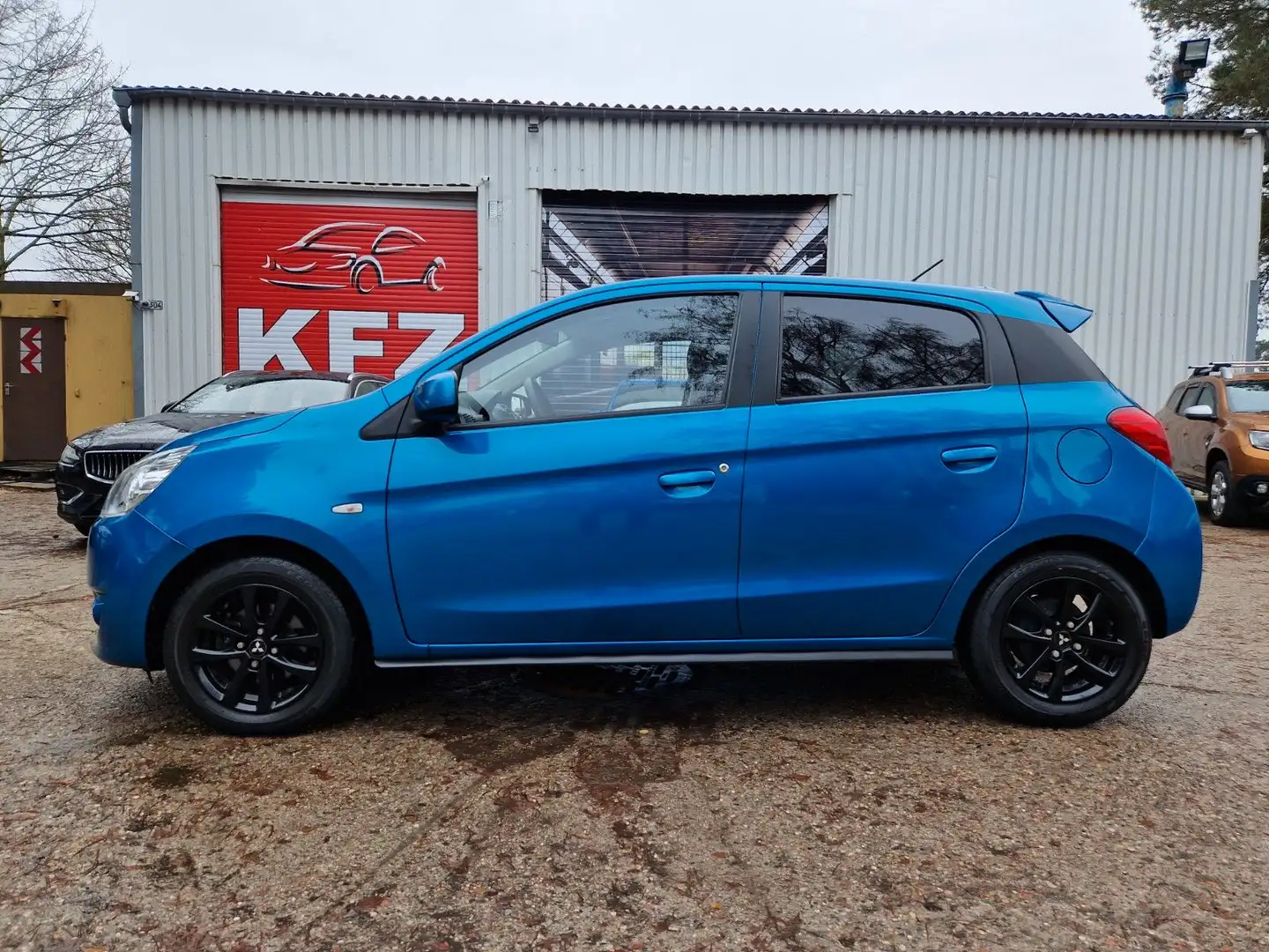 Mitsubishi Space Star SPACE STAR 1.2i DiAMANT 1.HAND KLiMA NAVi 25TKM Blau - 2