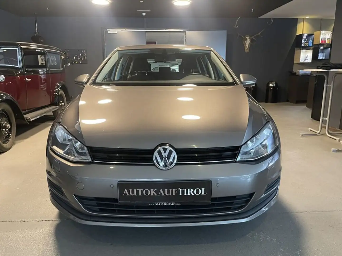 Volkswagen Golf Trendline BMT Grau - 2