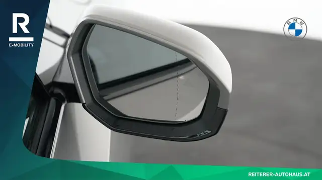 BMW i5 xDrive40 *M Sportpaket Pro *Adaptives Fahrwerk Pro Ansicht 32