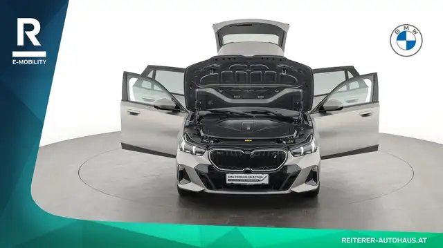 BMW i5 xDrive40 *M Sportpaket Pro *Adaptives Fahrwerk Pro Ansicht 8