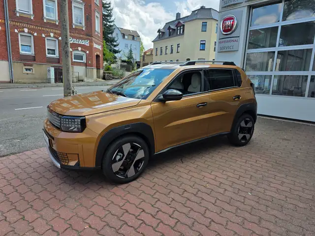 Fiat Grande Panda view 3