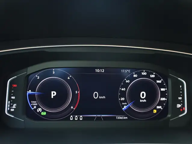 Volkswagen Tiguan Allspace view 25