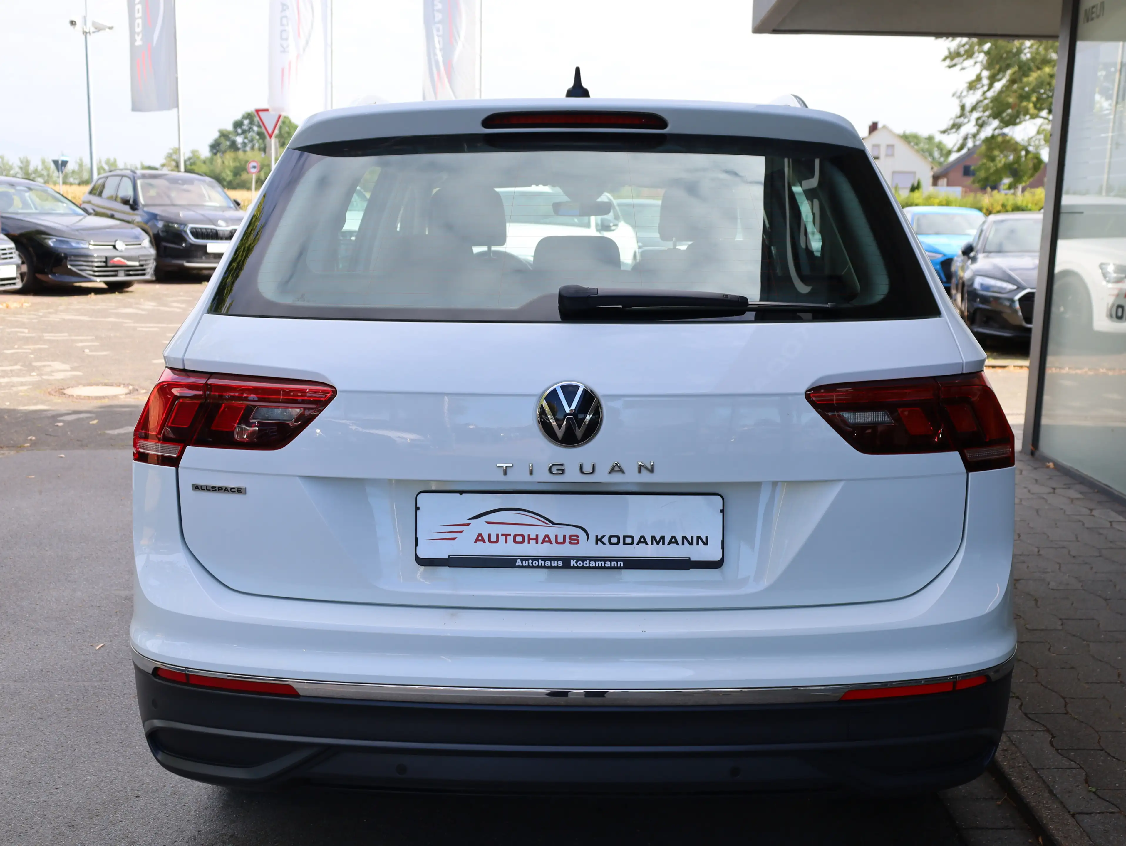 Volkswagen Tiguan Allspace Life 2.0TDI*AHK*ACC*elekt.Heck.* — photo 9