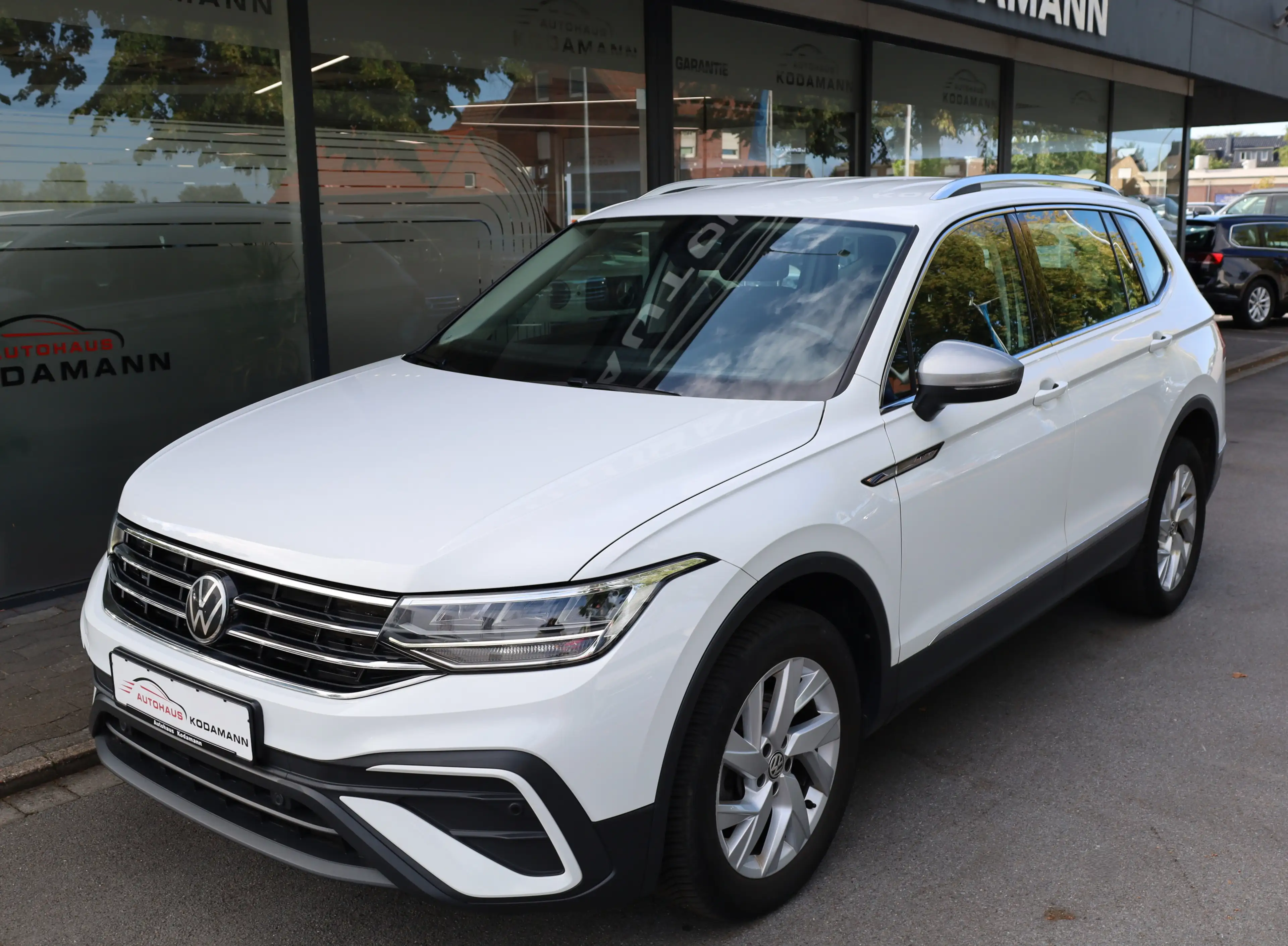 Volkswagen Tiguan Allspace Life 2.0TDI*AHK*ACC*elekt.Heck.* — photo 5