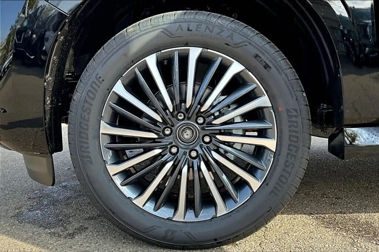 Nissan Armada снимка Nissan Armada