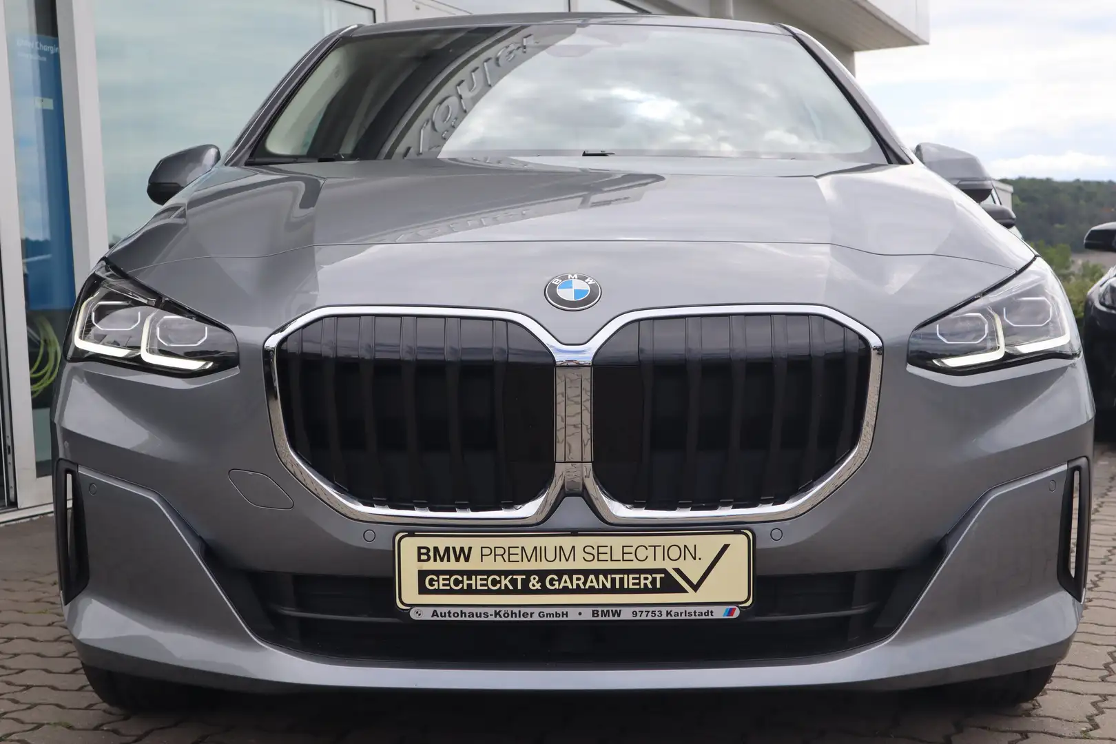 BMW 218 i Active Tourer/AHK/LED/RFK/Komfortzg/Shz Grau - 2