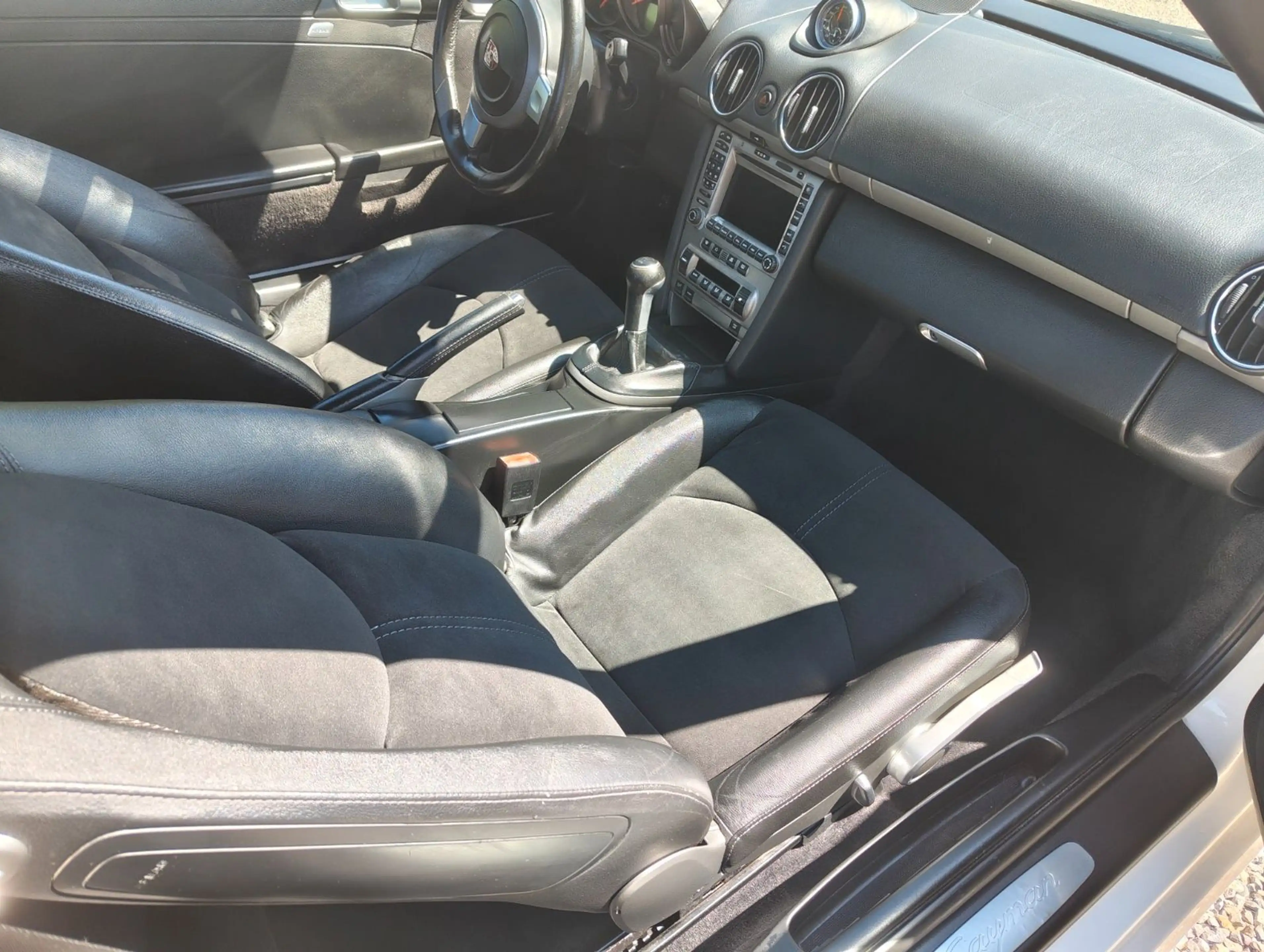 Porsche Cayman Basis — photo 11