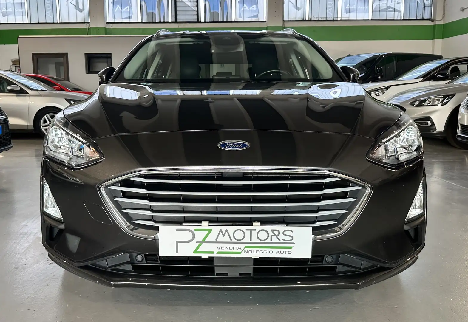 Ford Focus Focus SW 1.5 Business Co-pilot PROMO FINANZIAMENTO Grigio - 2