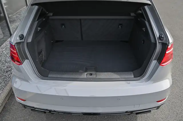 Audi RS3 view 8