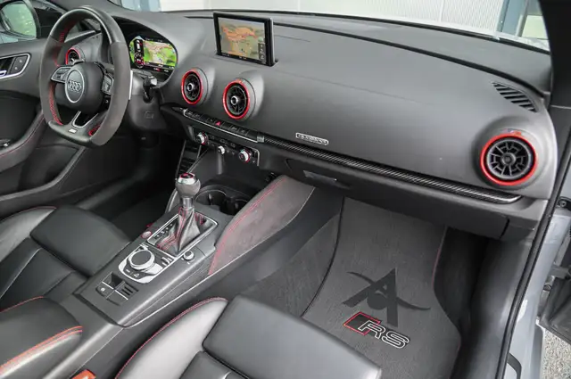 Audi RS3 view 12