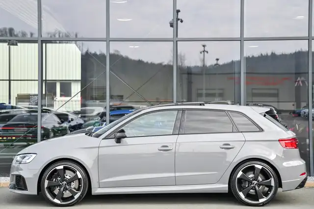 Audi RS3 view 6