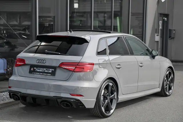 Audi RS3 view 4