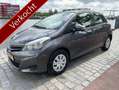 Toyota Yaris 1.0 VVT-i Aspiration 5drs. Airco/ECC Camera Gri - thumbnail 1