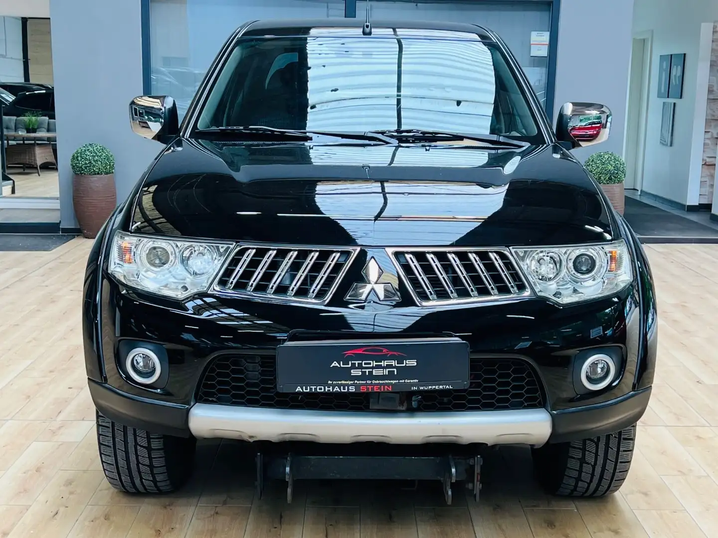 Mitsubishi L200 Invite Doppelkabine 4WD/1 Hand/Org 117TKM/ Negro - 2