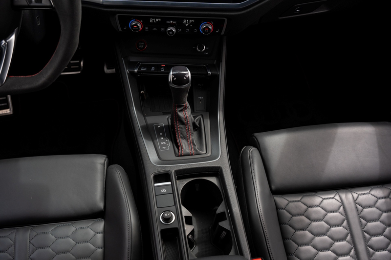 Audi RS Q3 2.5 TFSI QUATTRO — photo 22