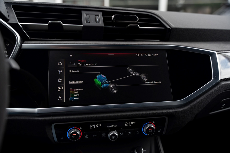 Audi RS Q3 2.5 TFSI QUATTRO — photo 40