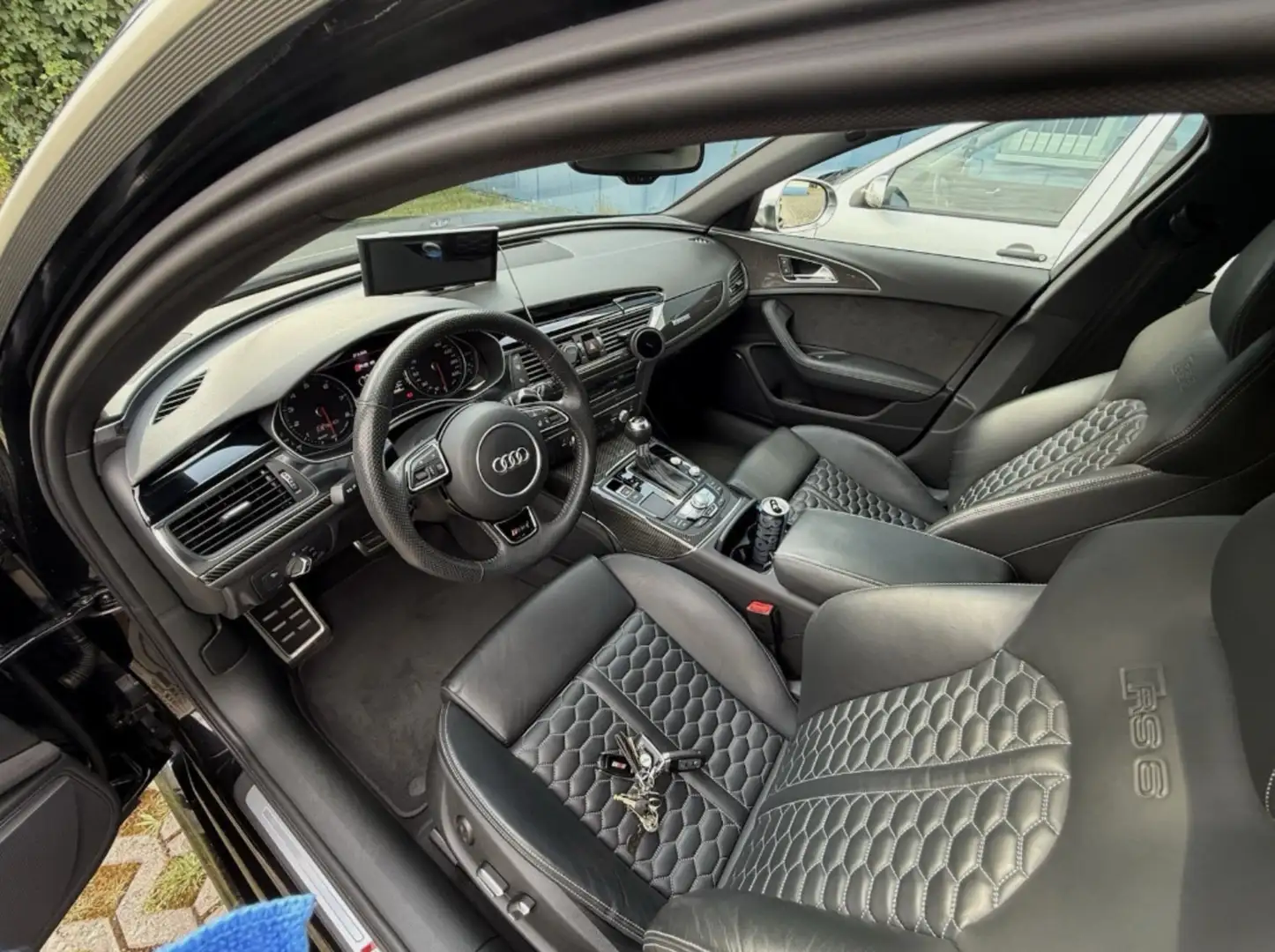 Audi RS6 RS6 Avant performance 4,0 TFSI COD tiptronic COD Schwarz - 2