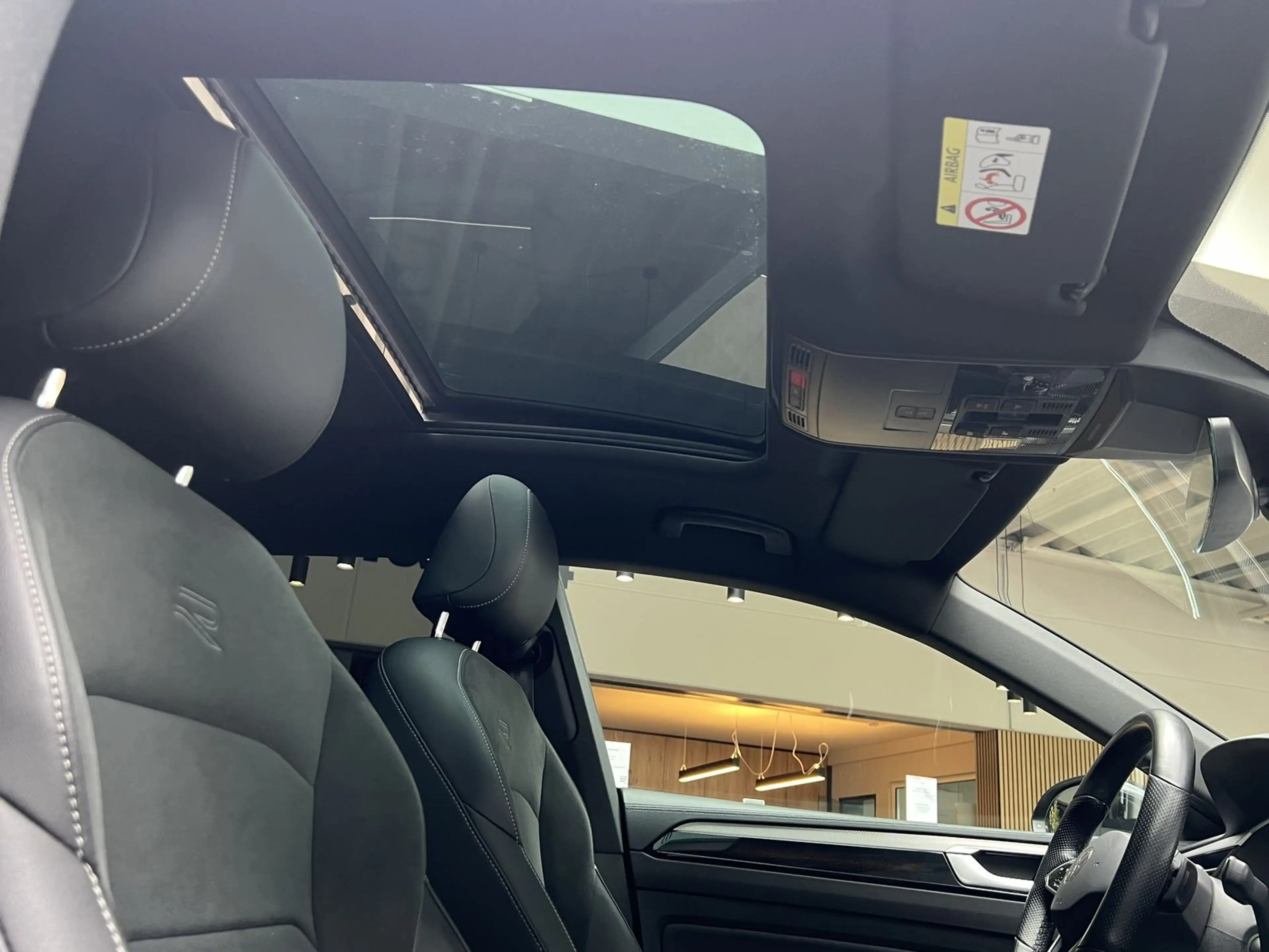 Volkswagen Arteon R-Line DSG Navi Kamera Pano LED CarPlay — photo 9