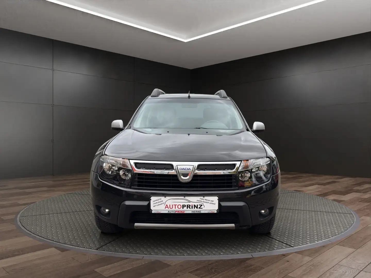 Dacia Duster Laureate 4x4 *Wenig Kilometer*Scheckheft*2.Hand* Schwarz - 1