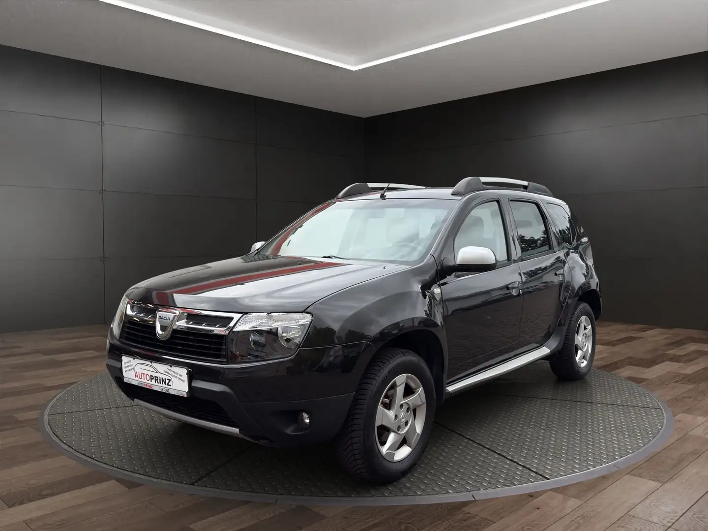 Dacia Duster Laureate 4x4 *Wenig Kilometer*Scheckheft*2.Hand* Schwarz - 2