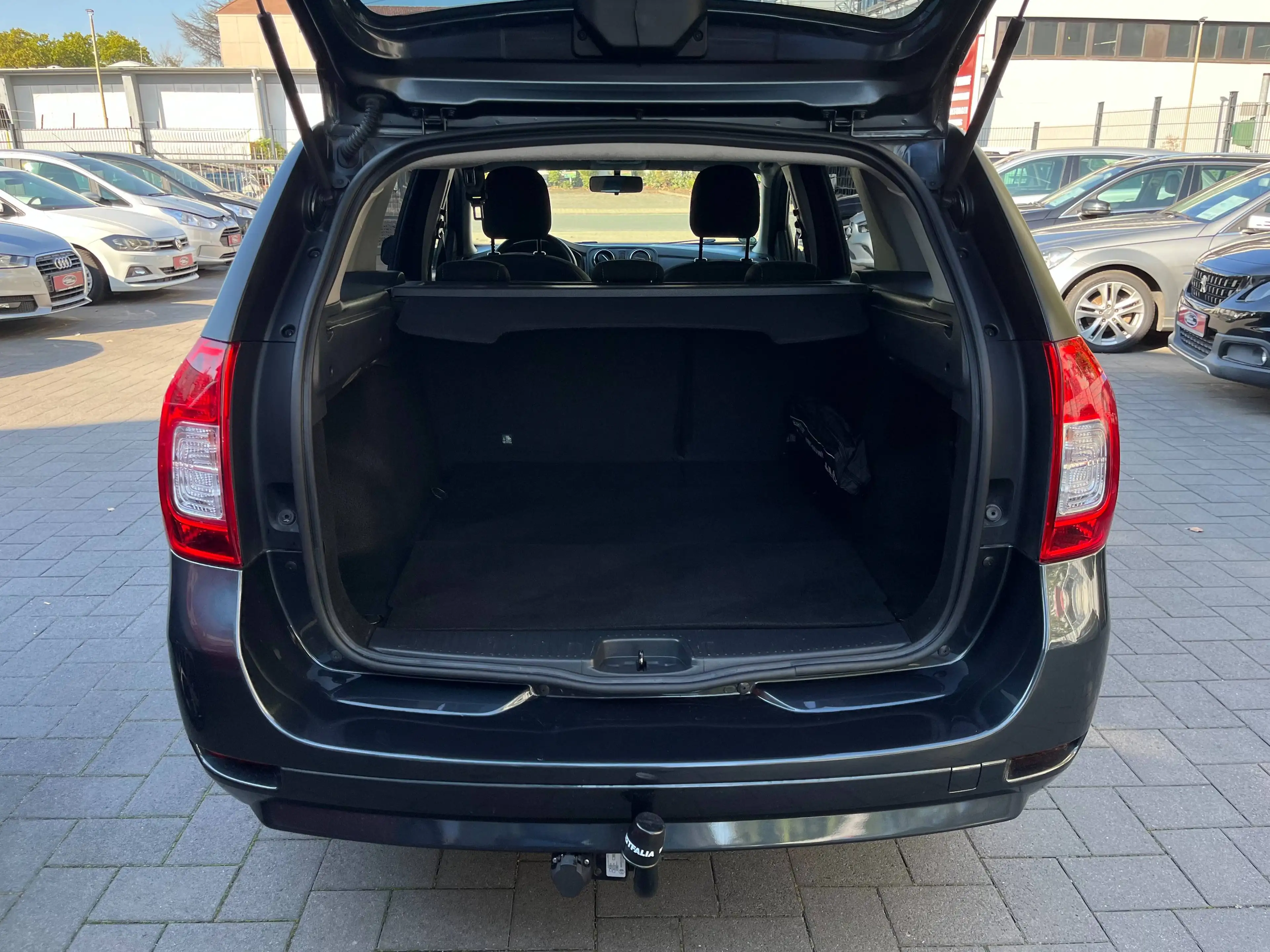 Dacia Logan Comfort — photo 7