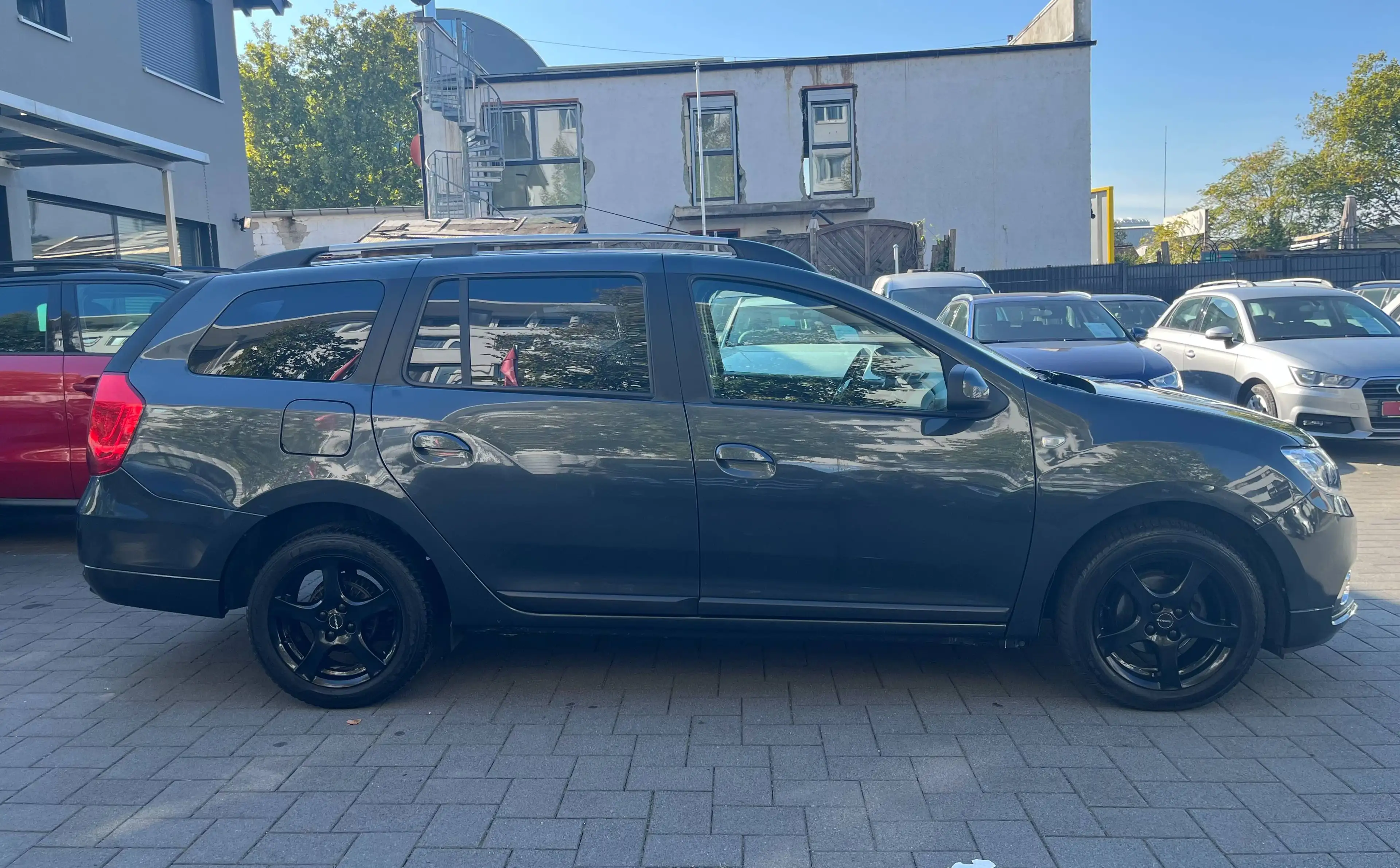 Dacia Logan Comfort — photo 9