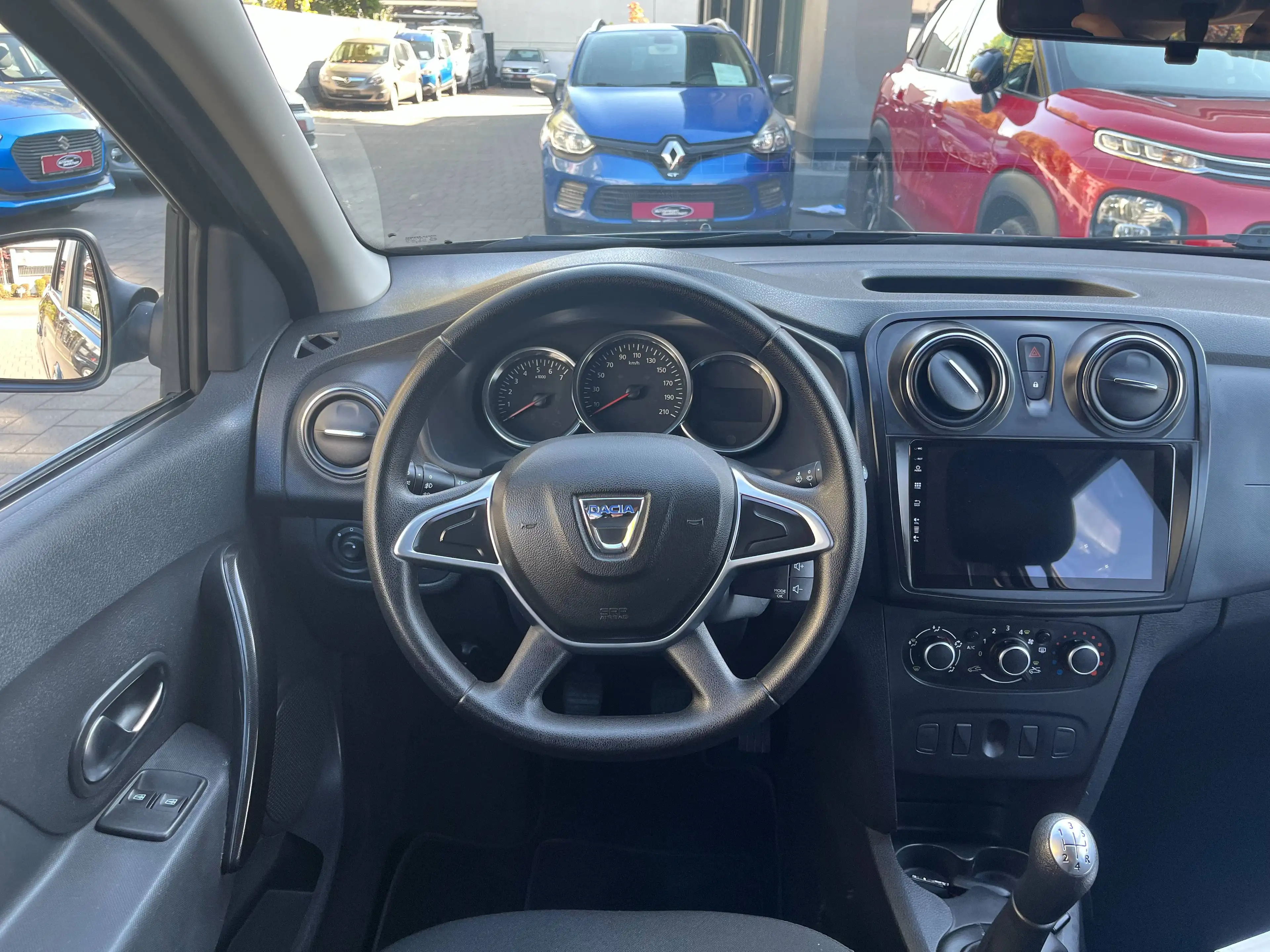 Dacia Logan Comfort — photo 14