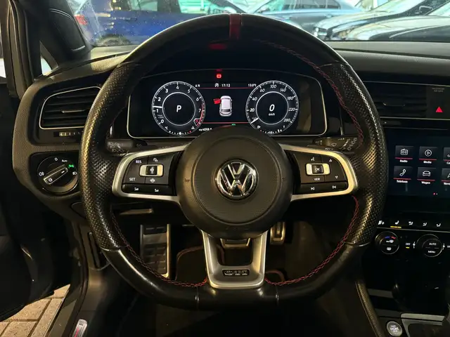Volkswagen Golf view 14