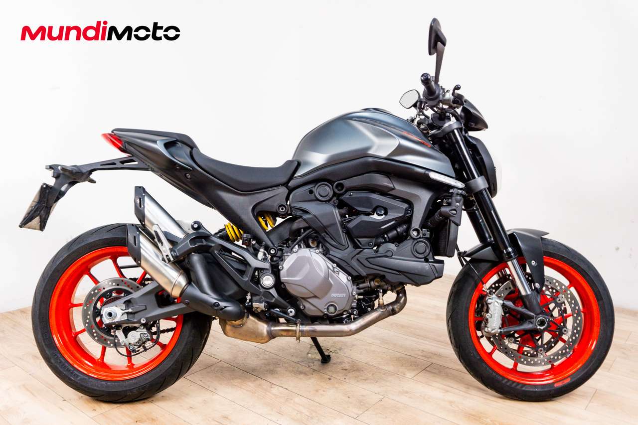 Ducati Monster 937