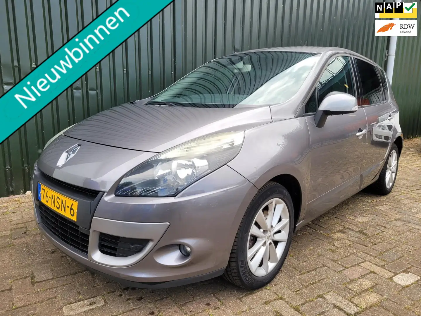 Renault Scenic 1.4 TCE Celsium navigatie Grijs - 1