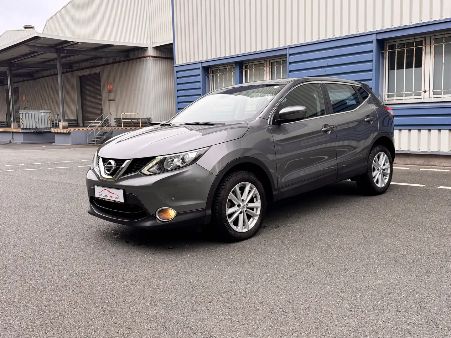 Nissan Qashqai Acenta DIG Automatik°Navi°R.Kamera°Spuras Gris - 2