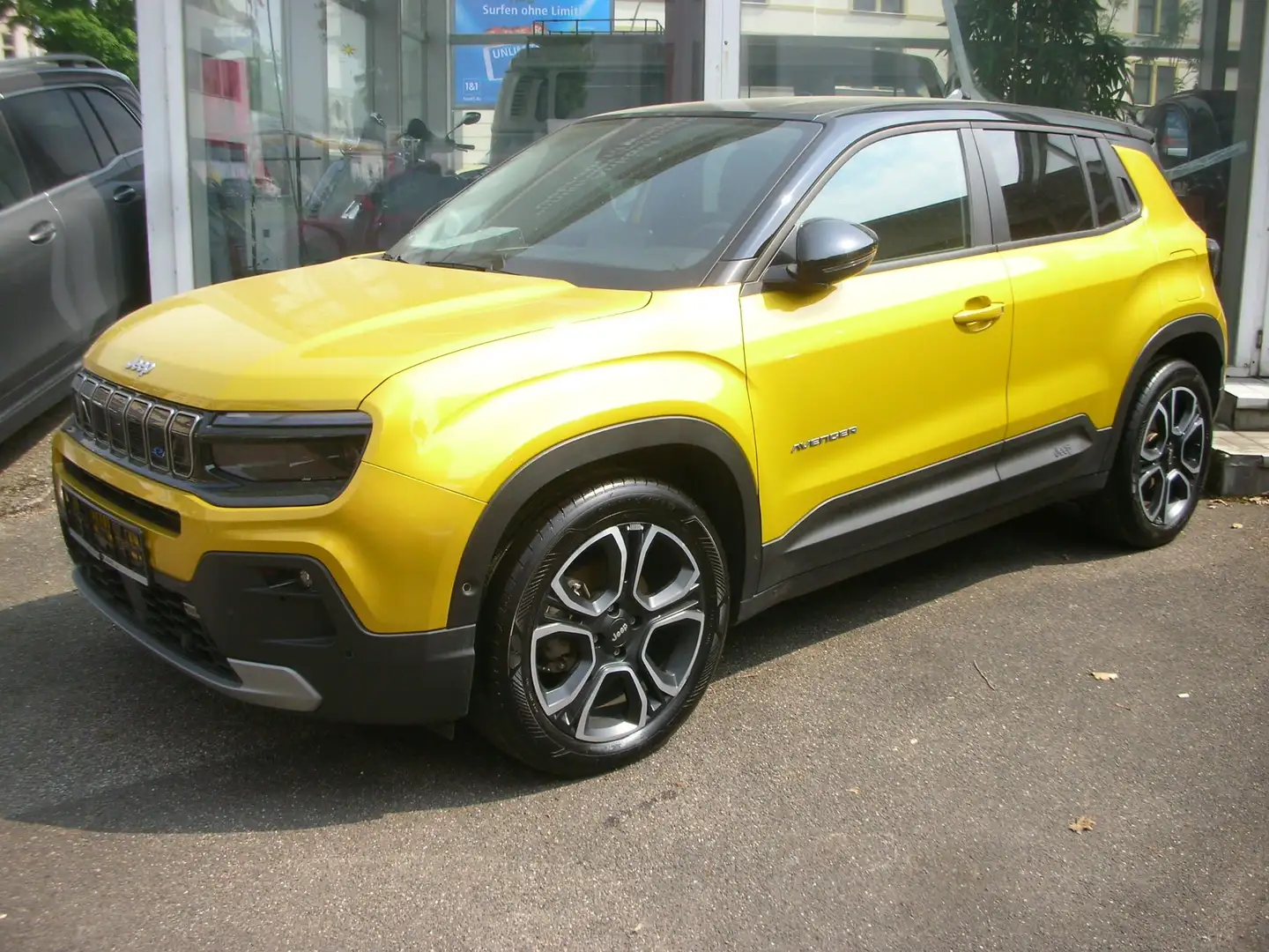 Jeep Avenger Electric Altitude *1.HD *19%-Mwst *Navi *LED Jaune - 1